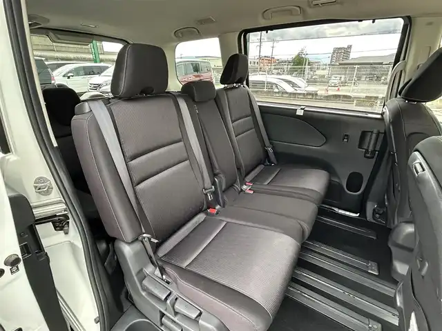 日産 セレナ ハイウェイスターVセレクションⅡ 福岡県 2018(平30)年 7.1万km ブリリアントホワイトパール 純正９型メモリーナビ（フルセグTV・CD・DVD・BT）アラウンドビューモニターエマージェンシーブレーキコーナーセンサー/両側パワースライドドア純正ドラレコETC純正LED・アルミホイールスマートキープッシュスタートnismoドアハンドルプロテクター