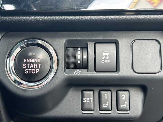 スバル レヴォーグ 2．0STIスポーツアイサイト 山形県 2017(平29)年 11.3万km ストームグレーメタリック 禁煙車/４WD/アイサイト/純正ナビ/（AM/FM/フルセグ/BT）/BSM/クルーズコントロール/前後ドライブレコーダー/前席シートヒーター/前席パワーシート/電動格納ミラー/デジタルインナーミラー/オートLEDヘッドライト/LEDフォグライト/ドアバイザー/横滑り防止装置/レーンキープアシスト/純正アルミホイール