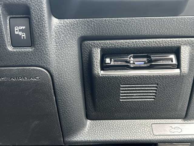 スバル レヴォーグ 2．0STIスポーツアイサイト 山形県 2017(平29)年 11.3万km ストームグレーメタリック 禁煙車/４WD/アイサイト/純正ナビ/（AM/FM/フルセグ/BT）/BSM/クルーズコントロール/前後ドライブレコーダー/前席シートヒーター/前席パワーシート/電動格納ミラー/デジタルインナーミラー/オートLEDヘッドライト/LEDフォグライト/ドアバイザー/横滑り防止装置/レーンキープアシスト/純正アルミホイール