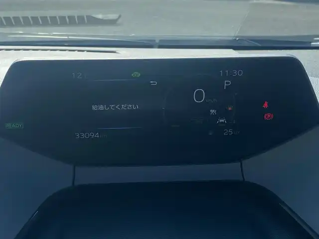 トヨタ プリウス U 熊本県 2023(令5)年 3.3万km グレー カラーコード：1M2/純正ディスプレイオーディオ/・AM/FM/USB/BT/・フルセグTV/・AppleCarPlay/AndroidAuto/バックカメラ/トヨタセーフティセンス/・レーンディパーチャーアラート/・ブラインドスポットモニター/・プリクラッシュセーフティシステム/・プロアクティブドライビングアシスト/・クリアランスソナー/・リヤクロストラフィックアラート/・後方車両接近告知/・リヤカメラディテクション/・パーキングサポートブレーキ/・安心降車アシスト/・周辺車両接近時サポート/・ロードサインアシスト/・レーダークルーズコントロール/・オートマチックハイビーム/前後コーナーセンサー/革巻きステアリング/・ステアリングリモコン/・ステアリングヒーター/オートライト/・LEDライト/ETC2.0/D/N席シートヒーター/電動格納ミラー/・ウィンカーミラー/電動サイドブレーキ/・ホールドボタン/純正フロアマット/スマートキー