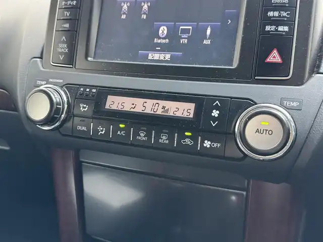 トヨタ ランドクルーザー プラド TX Lパッケージ 滋賀県 2016(平28)年 8.7万km ホワイトパールクリスタルシャイン 禁煙車/モデリスタエアロ/黒レザーシート/純正SDナビ/・CD/DVD/Bluetooth//バックカメラ/LEDヘッドライト/ビルトインETC/パワーシート/シートヒーター/ウッドコンビステアリング/ステアリングスイッチ/クリアランスソナー/オートライト