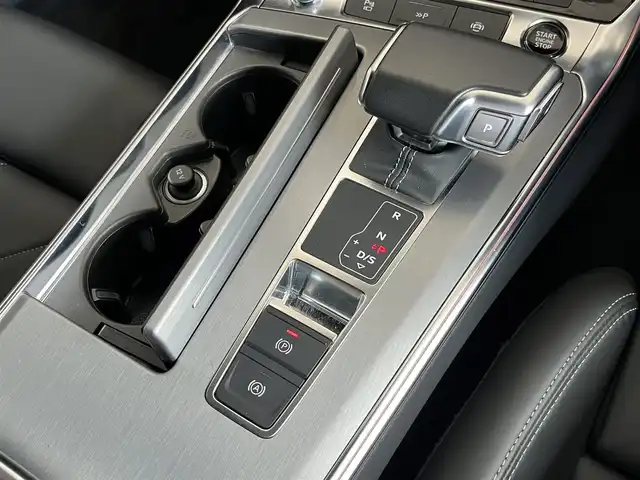 アウディ Ａ６ 40TDIクワトロ Sライン 山形県 2022(令4)年 3.8万km 黒 Slineパッケージ/・バルコナレザー/・HDマトリクスLEDヘッドライト/・サラウンドビューカメラ/・パークアシストプラス/・マルチカラーアンビエントライト/テクノロジーパッケージ/・４ゾーンデラックスオートマチックエアコン/・電動リアゲート/・フットオープナー/・ワイアレス充電/・全席シートヒーター/純正ナビ/フルセグTV