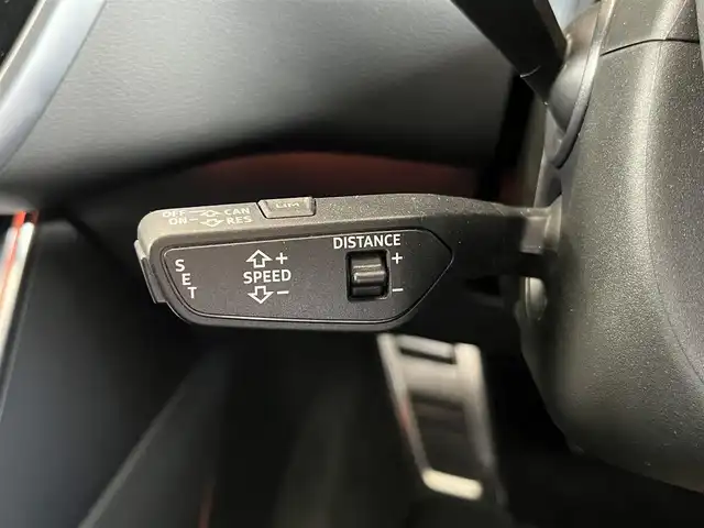 アウディ Ａ６ 40TDIクワトロ Sライン 山形県 2022(令4)年 3.8万km 黒 Slineパッケージ/・バルコナレザー/・HDマトリクスLEDヘッドライト/・サラウンドビューカメラ/・パークアシストプラス/・マルチカラーアンビエントライト/テクノロジーパッケージ/・４ゾーンデラックスオートマチックエアコン/・電動リアゲート/・フットオープナー/・ワイアレス充電/・全席シートヒーター/純正ナビ/フルセグTV