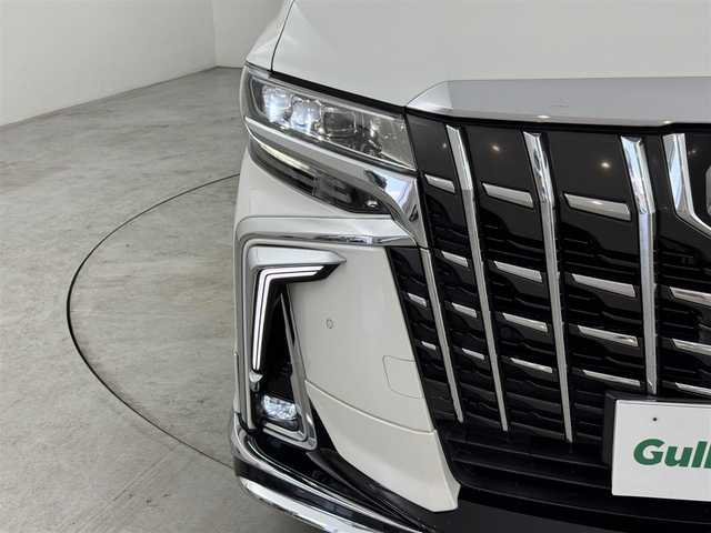 トヨタ アルファード S Cパッケージ 福岡県 2021(令3)年 5.6万km ホワイトパールクリスタルシャイン ワンオーナ　/モデリスタエアロ　/モデリスタ２０インチＡＷ　/純正１２．１型後席モニター　/純正９型ナビ　/フルセグTV/バックカメラ　/レーダークルコン　/コーナーセンサー　/セーフティセンス　/衝突軽減ブレーキ　/レーンキープ　/アクセル踏み間違い防止　/ＭＴモード付き　/ステアリングリモコン　/両側電動スライドドア　/パワーバックドア　/パワーシート　/シートメモリー　/シートベンチレーション／ヒーター　/ステアリングヒーター　/３眼ＬＥＤ