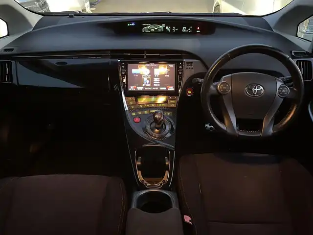 トヨタ プリウス S ツーリングセレ G’s 大阪府 2013(平25)年 9.5万km レッドマイカメタリック (株)IDOMが運営する【じしゃロン東大阪店】の自社ローン専用車両になりますこちらは現金またはオートローンご利用時の価格です。自社ローンご希望の方は別途その旨お申付け下さい/ALPINE9型車種専用SDナビ【EX009V】/ALPINEフリップダウンモニター/バックカメラ/クルーズコントロール/ETC/G’S専用18インチアルミ/社外マフラー/スマートキー＆プッシュスタート/HIDライト/トノカバー/オートリトラクタブルサイドミラー/スペアスマートキー