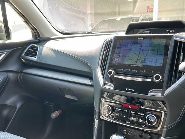 スバル フォレスター X－エディション 長野県 2020(令2)年 3.1万km ジャスパーグリーンM .純正ナビ　/.全方位カメラ　/.アダプティブクルーズコントロール　/.フルセグ　/.電動リアゲート　/.純正フロアマット　/.パワーシート　/.純正アルミホイール付スタッドレスタイヤ　/.ビルトインＥＴＣ　/.シートヒーター　/.スマートキー/.Bluetooth/.VDC［ビークルダイナミクスコントロール］ /.HDC[ヒルディセントコントロール]