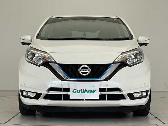 日産 ノート e－パワー メダリスト 愛知県 2018(平30)年 2.7万km ブリリアントホワイトパール 純正ナビ　SDカードなし/全方位カメラ/クルーズコントロール/バックカメラ/純正アルミホイール/ETC/レーンキープアシスト/ドライブレコーダー/ステアリングスイッチ/スマートキー/プッシュスタート