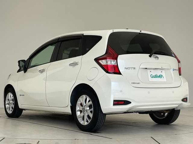 日産 ノート e－パワー メダリスト 愛知県 2018(平30)年 2.7万km ブリリアントホワイトパール 純正ナビ　SDカードなし/全方位カメラ/クルーズコントロール/バックカメラ/純正アルミホイール/ETC/レーンキープアシスト/ドライブレコーダー/ステアリングスイッチ/スマートキー/プッシュスタート