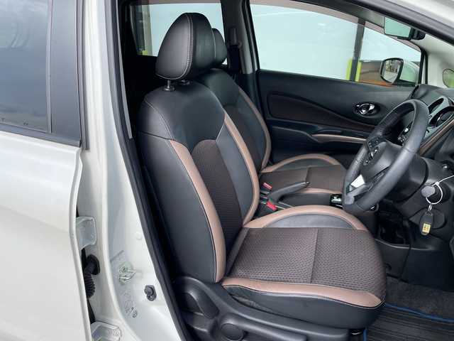 日産 ノート e－パワー メダリスト 愛知県 2018(平30)年 2.7万km ブリリアントホワイトパール 純正ナビ　SDカードなし/全方位カメラ/クルーズコントロール/バックカメラ/純正アルミホイール/ETC/レーンキープアシスト/ドライブレコーダー/ステアリングスイッチ/スマートキー/プッシュスタート