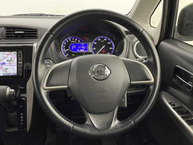 日産 デイズ ハイウェイスターX 新潟県 2014(平26)年 7.8万km プレミアムパープルP 純正SDナビ/(AM/FM/CD/DVD)/バックモニター/HIDヘッドライト/純正アルミホイール付夏タイヤ積込/(155/65/R14/4mm)/アイドリングストップ/電動格納ミラー/純正フロアマット/ドアバイザー/スマートキー/ETC