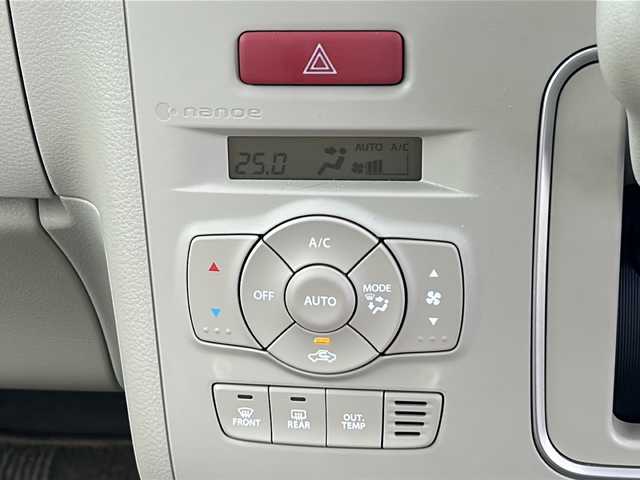 スズキ ラパン X 茨城県 2017(平29)年 0.6万km フレンチミントパールメタリック ワンオーナー/純正メモリナビ/CD/DVD/AM/FM/USB/BT/フルセグTV/全方位バックカメラ/アイドリングストップ/横滑り防止装置/盗難防止装置/衝突被害軽減システム/HIDオートライト/シートヒーター/純正14インチアルミホイール/nanoe　/ステアリングリモコン/プッシュスタート/スマートキー