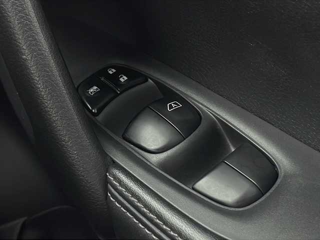 日産 エクストレイル ハイブリッド 20Xi 宮城県 2021(令3)年 3.3万km ダイヤモンドブラック 純正ナビ/(AM/FM/iPod/SD/TV/USB/BT/CD/DVD/Blu-ray)/全方位カメラ/ETC/前方ドライブレコーダー/デジタルインナーミラー/プロパイロット/レーダークルーズコントロール/シートヒーター/プッシュスタート/スマートキー/スペアキー/オートライト/LEDヘッドライト/フォグランプ/純正フロアマット/純正17インチアルミホイール