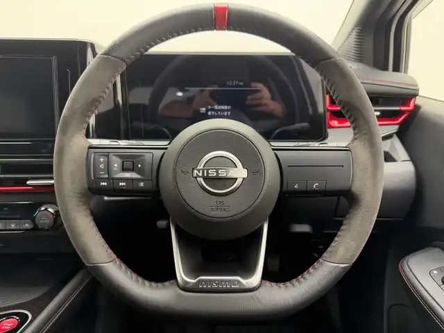 日産 オーラ ニスモ 兵庫県 2022(令4)年 3.6万km ピュアホワイトパール 純正メモリナビ(CD/DVD/Bluetooth/フルセグ)/アラウンドビューモニター/前後コーナーセンサー/ブラインドスポットモニター/レーンキープアシスト/前後ドライブレコーダー/オートライト/オートマチックハイビーム/ビルトインETC/ハーフレザーシート/純正17インチアルミホイール/純正フロアマット/スマートキー/スペアキー/LEDヘッドライト/標識検知