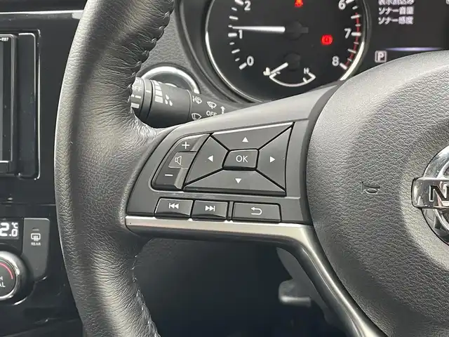 日産 エクストレイル 20X 東京都 2017(平29)年 6.9万km ダークメタルグレー 社外ナビ　/バックカメラ　/Ｂｌｕｅｔｏｏｔｈ　/電動リアゲート　/ドアミラーヒーター　/ＥＴＣ　/純正アルミホイール　/４WD　/エンジンスタートボタン　/ABS　/ダウンヒルアシストコントロール　/ステアリングスイッチ/オートライト