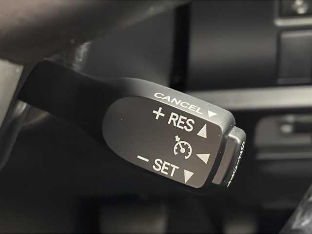 トヨタ ヴォクシー ZS 煌Ⅱ 新潟県 2020(令2)年 5.7万km ブラック 純正９インチメモリナビ(NSZT-Y68T)/フリップダウンモニター/フルセグTV/ビルトインETC/両側パワースライドドア/スマートキー/クルーズコントロール/スマートキー/LEDヘッドライト/両側パワースライドドア/レーンキープアシスト/アイドリングストップ/取扱説明書