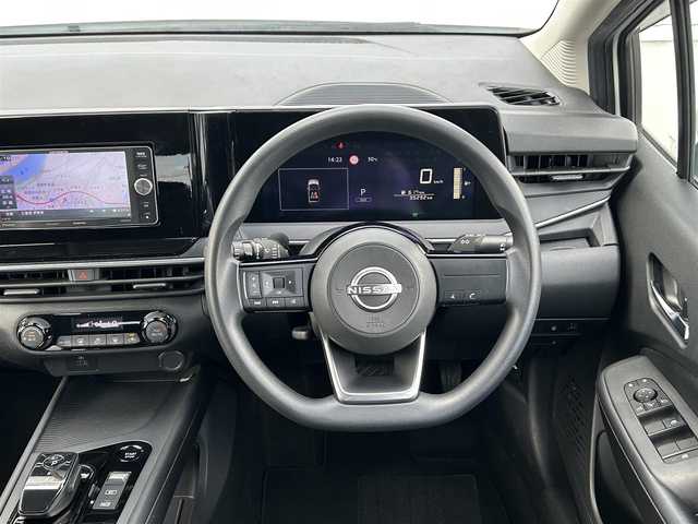 日産 ノート X 三重県 2021(令3)年 3.6万km ピュアホワイトパール 電子パーキング/オートホールド/コーナーセンサー/バックカメラ/オートライト/ステアリングリモコン/ウィンカーミラー/USB給電ポート/TRC/電動格納ミラー/禁煙車