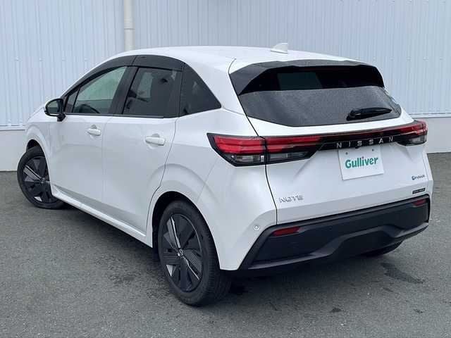 日産 ノート X 三重県 2021(令3)年 3.6万km ピュアホワイトパール 電子パーキング/オートホールド/コーナーセンサー/バックカメラ/オートライト/ステアリングリモコン/ウィンカーミラー/USB給電ポート/TRC/電動格納ミラー/禁煙車
