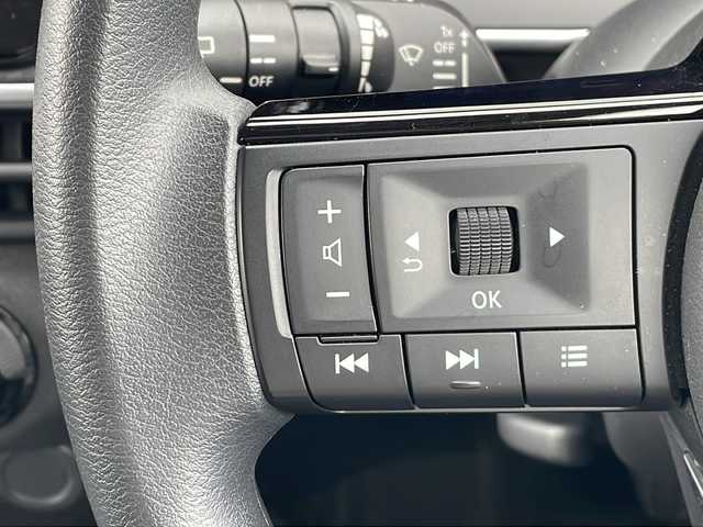 日産 ノート X 三重県 2021(令3)年 3.6万km ピュアホワイトパール 電子パーキング/オートホールド/コーナーセンサー/バックカメラ/オートライト/ステアリングリモコン/ウィンカーミラー/USB給電ポート/TRC/電動格納ミラー/禁煙車