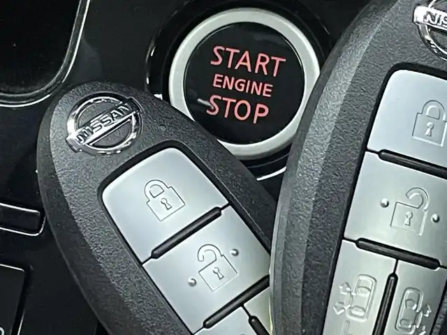 日産 セレナ ハイウェイスター 群馬県 2016(平28)年 7.2万km ブリリアントホワイトパール フリップダウンモニター　純正７インチナビ　プロパイロット　アラウンドビューモニター　両側パワースライドドア　ＬＥＤライト　純正１６インチＡＷ　ステアリングリモコン　パーキングアシスト　ＥＴＣ　禁煙車