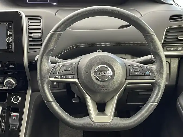 日産 セレナ ハイウェイスター 群馬県 2016(平28)年 7.2万km ブリリアントホワイトパール フリップダウンモニター　純正７インチナビ　プロパイロット　アラウンドビューモニター　両側パワースライドドア　ＬＥＤライト　純正１６インチＡＷ　ステアリングリモコン　パーキングアシスト　ＥＴＣ　禁煙車