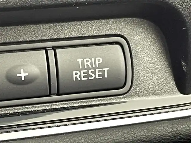 日産 セレナ ハイウェイスター 群馬県 2016(平28)年 7.2万km ブリリアントホワイトパール フリップダウンモニター　純正７インチナビ　プロパイロット　アラウンドビューモニター　両側パワースライドドア　ＬＥＤライト　純正１６インチＡＷ　ステアリングリモコン　パーキングアシスト　ＥＴＣ　禁煙車