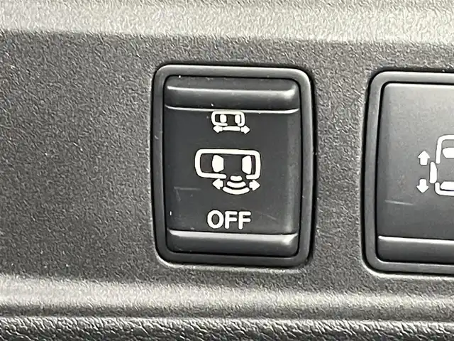 日産 セレナ ハイウェイスター 群馬県 2016(平28)年 7.2万km ブリリアントホワイトパール フリップダウンモニター　純正７インチナビ　プロパイロット　アラウンドビューモニター　両側パワースライドドア　ＬＥＤライト　純正１６インチＡＷ　ステアリングリモコン　パーキングアシスト　ＥＴＣ　禁煙車