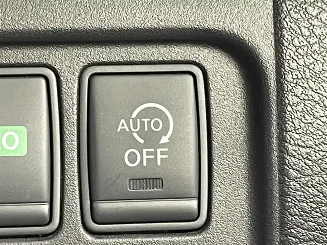 日産 セレナ ハイウェイスター 群馬県 2016(平28)年 7.2万km ブリリアントホワイトパール フリップダウンモニター　純正７インチナビ　プロパイロット　アラウンドビューモニター　両側パワースライドドア　ＬＥＤライト　純正１６インチＡＷ　ステアリングリモコン　パーキングアシスト　ＥＴＣ　禁煙車