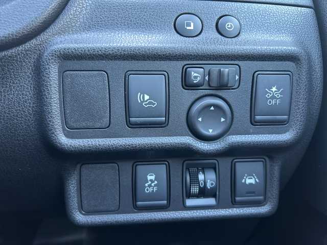 日産 ノート e－パワー X 東京都 2018(平30)年 4.2万km ブリリアントホワイトパール ワンオーナー/スマート・ルームミラー/純正メモリーナビ/アラウンドビューモニター/フルセグテレビ/ETC/プッシュスタート/純正１５インチアルミ/保証書/取説書