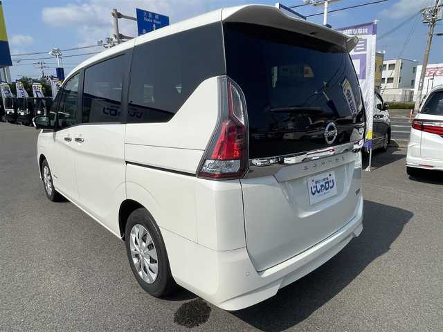 日産 セレナ X 和歌山県 2017(平29)年 9万km ブリリアントホワイトパール (株)IDOMが運営する【じしゃロン和歌山店】の自社ローン専用車両になります。こちらは現金またはオートローンご利用時の価格です。自社ローンご希望の方は別途その旨お申付け下さい/純正ナビ(BT/CD/AM/FM/フルセグ)/バックカラ/全方位カメラ/クルーズコントロール/両側パワースライドドア/コーナーセンサー前後/衝突被害軽減システム/前ドラレコ/スペアキー/オートハロゲンライト/ETC/ウインカーミラー/電格ミラー