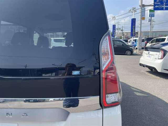 日産 セレナ X 和歌山県 2017(平29)年 9万km ブリリアントホワイトパール (株)IDOMが運営する【じしゃロン和歌山店】の自社ローン専用車両になります。こちらは現金またはオートローンご利用時の価格です。自社ローンご希望の方は別途その旨お申付け下さい/純正ナビ(BT/CD/AM/FM/フルセグ)/バックカラ/全方位カメラ/クルーズコントロール/両側パワースライドドア/コーナーセンサー前後/衝突被害軽減システム/前ドラレコ/スペアキー/オートハロゲンライト/ETC/ウインカーミラー/電格ミラー