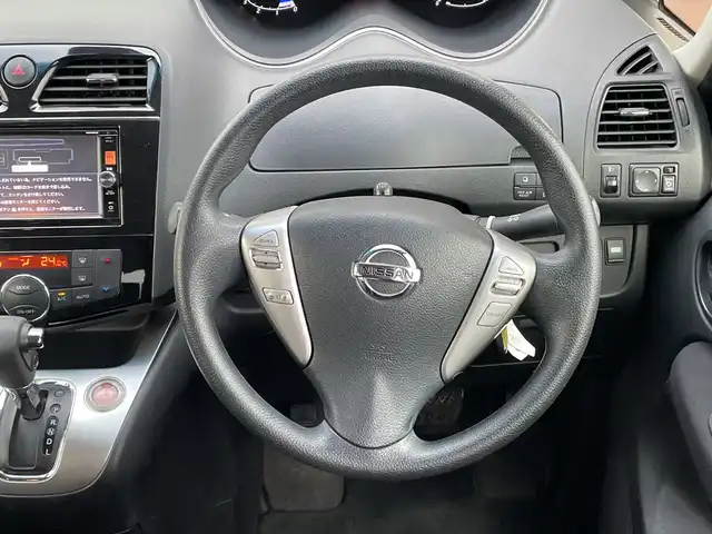 日産 セレナ 20X Vセレ +セーフ Sハイブリッド 千葉県 2015(平27)年 6.5万km シャイニングブルー 純正メモリナビ/(フルセグTV/BT/CD/DVD/FM/AM)/全周囲カメラ/純正フリップダウンモニター/衝突被害軽減システム/車線逸脱警報/クルーズコントロール/両側パワースライドドア/横滑り防止装置/ETC/アイドリングストップ/オートライト/ウィンカーミラー/電動格納ミラー/シートリフター/プッシュスタート/スマートキー/フロアマット/ドアバイザー