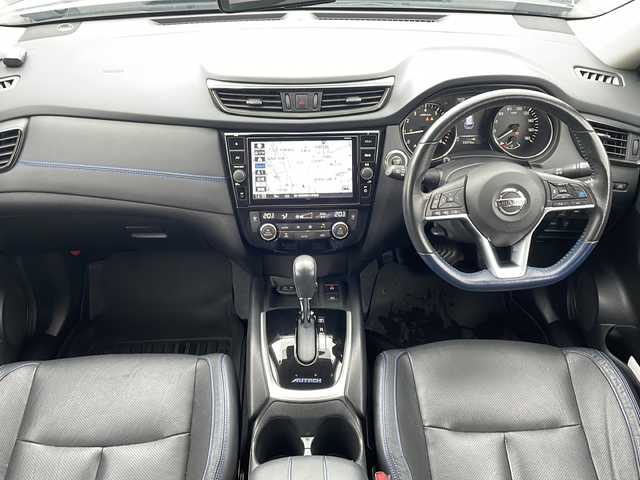 日産 エクストレイル オーテック iパッケージ 福岡県 2020(令2)年 5.6万km ダイヤモンドブラック 純正９インチナビ/全周囲カメラ/Bluetooth/ＣＤ／ＤＶＤ再生機能有/フルセグＴＶ/デジタルインナーミラー/プロパイロット/パワーバックドア/ＥＴＣ/純正アルミホイール/サイドバイザー/LEDヘッドライト/コーナーセンサー
