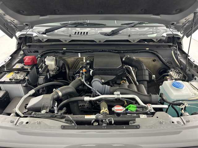 スズキ ジムニー XC 愛知県 2022(令4)年 1.1万km ミディアムグレー 禁煙車/ワンオーナー/４WD/ターボ/純正7インチディスプレイオーディオ/（AM/FM/CD/DVD/Bluetooth/USB）/バックカメラ/スズキセーフティサポート/・衝突軽減ブレーキ/・レーンキープアシスト/・オートマチックハイビーム/ETC/デジタルインナーミラー/前後ドライブレコーダー/シートヒーター/アイドリングストップ/ダウンヒルアシスト/ヘッドライトウォッシャー/純正16インチアルミホイール/純正フロントグリル有/スマートキー/スペアキー1本/プッシュスタート/LEDヘッドライト/フロントフォグランプ/オートライト/純正フロアマット/横滑り防止装置/電動格納ミラー/ヒーテッドドアミラー/