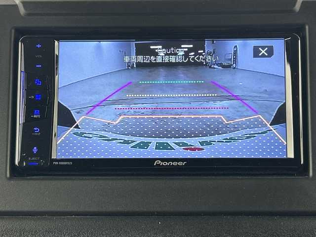 スズキ ジムニー XC 愛知県 2022(令4)年 1.1万km ミディアムグレー 禁煙車/ワンオーナー/４WD/ターボ/純正7インチディスプレイオーディオ/（AM/FM/CD/DVD/Bluetooth/USB）/バックカメラ/スズキセーフティサポート/・衝突軽減ブレーキ/・レーンキープアシスト/・オートマチックハイビーム/ETC/デジタルインナーミラー/前後ドライブレコーダー/シートヒーター/アイドリングストップ/ダウンヒルアシスト/ヘッドライトウォッシャー/純正16インチアルミホイール/純正フロントグリル有/スマートキー/スペアキー1本/プッシュスタート/LEDヘッドライト/フロントフォグランプ/オートライト/純正フロアマット/横滑り防止装置/電動格納ミラー/ヒーテッドドアミラー/