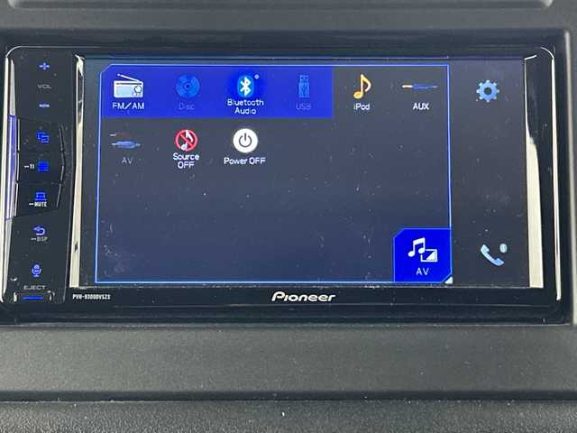 スズキ ジムニー XC 愛知県 2022(令4)年 1.1万km ミディアムグレー 禁煙車/ワンオーナー/４WD/ターボ/純正7インチディスプレイオーディオ/（AM/FM/CD/DVD/Bluetooth/USB）/バックカメラ/スズキセーフティサポート/・衝突軽減ブレーキ/・レーンキープアシスト/・オートマチックハイビーム/ETC/デジタルインナーミラー/前後ドライブレコーダー/シートヒーター/アイドリングストップ/ダウンヒルアシスト/ヘッドライトウォッシャー/純正16インチアルミホイール/純正フロントグリル有/スマートキー/スペアキー1本/プッシュスタート/LEDヘッドライト/フロントフォグランプ/オートライト/純正フロアマット/横滑り防止装置/電動格納ミラー/ヒーテッドドアミラー/