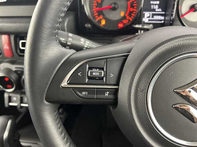 スズキ ジムニー XC 愛知県 2022(令4)年 1.1万km ミディアムグレー 禁煙車/ワンオーナー/４WD/ターボ/純正7インチディスプレイオーディオ/（AM/FM/CD/DVD/Bluetooth/USB）/バックカメラ/スズキセーフティサポート/・衝突軽減ブレーキ/・レーンキープアシスト/・オートマチックハイビーム/ETC/デジタルインナーミラー/前後ドライブレコーダー/シートヒーター/アイドリングストップ/ダウンヒルアシスト/ヘッドライトウォッシャー/純正16インチアルミホイール/純正フロントグリル有/スマートキー/スペアキー1本/プッシュスタート/LEDヘッドライト/フロントフォグランプ/オートライト/純正フロアマット/横滑り防止装置/電動格納ミラー/ヒーテッドドアミラー/