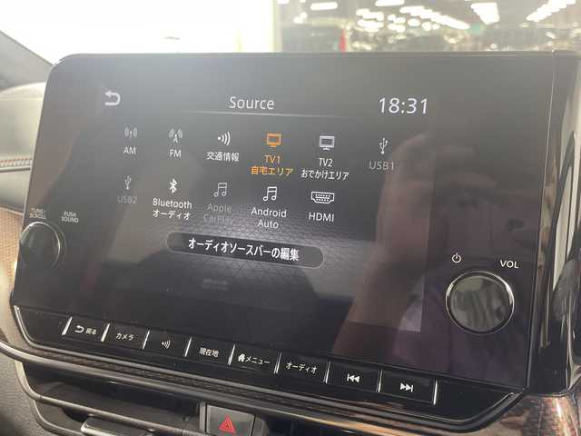 日産 オーラ ニスモ 福岡県 2023(令5)年 1.2万km ピュアホワイトパール 純正9インチナビ/プロパイロット/デジタルインナーミラー/フルセグテレビ/全方位カメラ/ハーフレザー/ETC/ステアリングヒーター/置くだけ充電/アップルカープレイ
