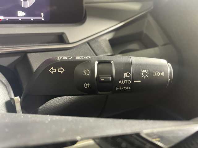 日産 オーラ ニスモ 福岡県 2023(令5)年 1.2万km ピュアホワイトパール 純正9インチナビ/プロパイロット/デジタルインナーミラー/フルセグテレビ/全方位カメラ/ハーフレザー/ETC/ステアリングヒーター/置くだけ充電/アップルカープレイ