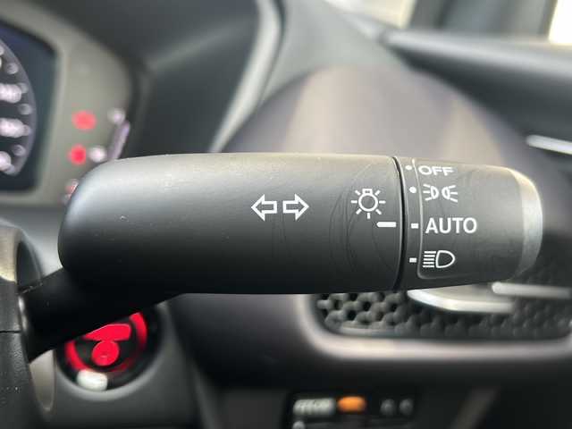 ホンダ ＺＲ－Ｖ ハイブリッド e:HEV Z 静岡県 2025(令7)年 0.3万km 青Ｍ ホンダセンシング/・衝突軽減ブレーキ/・アクティブクルーズコントロール/・レーンキープアシスト/・コーナーセンサー/・ロードサインアシスト/純正ナビ/・フルセグTV/・Bluetooth/USB/ラジオ/主要装備/・全方位カメラ/・パワーバックドア/・ステアリングヒーター/・シートヒーター/・BOSEプレミアムサウンド/・ブレーキホールド/・ETC2.0/・パドルシフト/・オートライト/・オートハイビーム/・ヒルディセントコントロール/・ワイヤレス充電