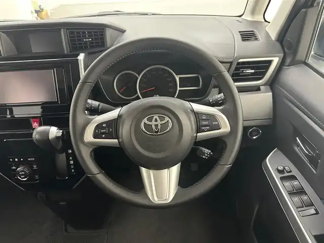 トヨタ タンク カスタムG－T 兵庫県 2019(令1)年 3.6万km シルバー トヨタセーフティセンス/純正SDナビ＆フルセグTV/（CD＆DVD＆SD＆BT）/バックカメラ/両側パワースライドドア/ビルトインETC/社外ドライブレコーダー/オートライト＆ハイビーム/LEDライト/スマートキー/プッシュスタート/コーナーセンサー/ドアバイザー/フロアマット/Wエアバック/スペアキー有り