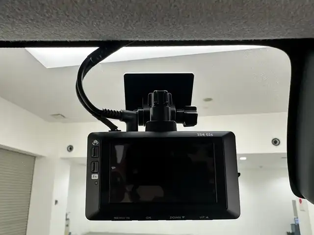 トヨタ タンク カスタムG－T 兵庫県 2019(令1)年 3.6万km シルバー トヨタセーフティセンス/純正SDナビ＆フルセグTV/（CD＆DVD＆SD＆BT）/バックカメラ/両側パワースライドドア/ビルトインETC/社外ドライブレコーダー/オートライト＆ハイビーム/LEDライト/スマートキー/プッシュスタート/コーナーセンサー/ドアバイザー/フロアマット/Wエアバック/スペアキー有り