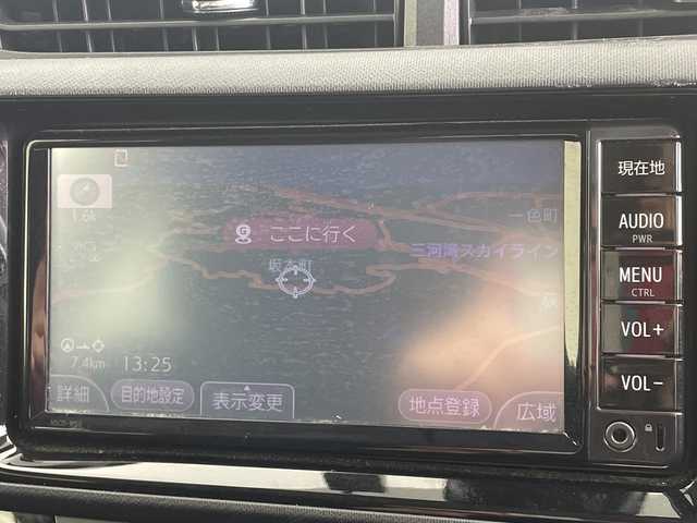 トヨタ アクア S スタイルブラック 愛知県 2016(平28)年 7万km ダークブルーマイカ 純正ナビ/・Bluetooth/・CD/DVD/・ワンセグTV/バックカメラ/衝突軽減ブレーキ/レーンキープアシスト/オートマチックハイビーム/車両接近通報装置/ETC/前方ドライブレコーダー/エンジンスタートボタン/スマートキー/保証書/取扱説明書