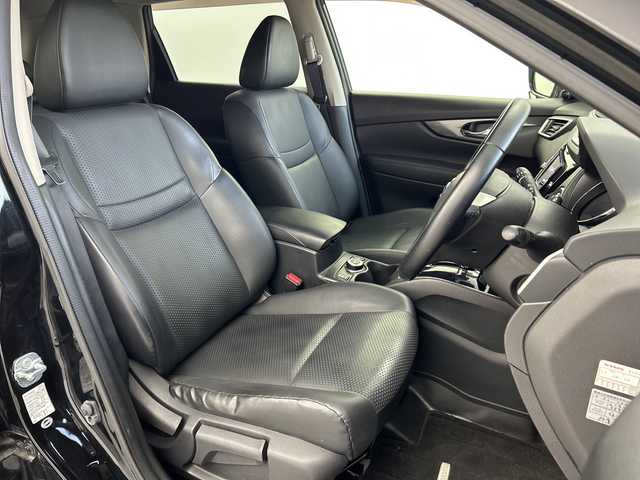 日産 エクストレイル 20X エマージェンシーブレーキ 奈良県 2014(平26)年 7.2万km 黒 純正7インチSDナビ/フルセグTV/Bluetoothオーディオ/DVD再生/バックカメラ/エマージェンシーブレーキ/車線逸脱警報/前後ソナー/横滑り防止/カプロンシート/４WD/ダウンヒルコントロール/ヒーテッドドアミラー/社外ETC/純正キセノンライト/純正フォグ/スマートキー/プッシュスタート/アイドリングストップ/ウインカーミラー/スペアキー