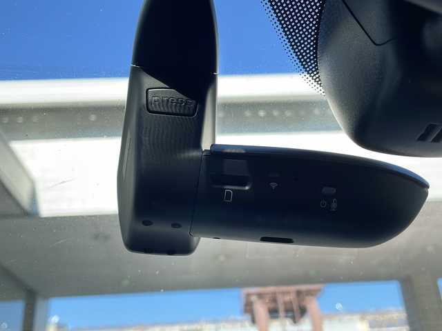 アウディ アウディ Ａ７ SB 40TDIクワトロ Sライン 京都府 2021(令3)年 4万km グレイシアホワイトメタリック 純正ナビ/フルセグTV/Bluetooth/全周囲カメラ/Bカメラ/イージークローザー/前席メモリ付パワーシート/全席シートヒーター/バーチャルコックピット＋/アンビエントライト/レーザーライト/Slineパッケージ/・スポーツサスペンション/・アウディサイドアシスト/・アウディプレセンスリヤ/・S line エクステリア/・デコラティブパネル マットブラッシュトアルミニウム/・マルチカラーアンビエントライティング/・マトリクスLEDヘッドライト　ダイナミックインディケーター付/・LEDリヤコンビネーションランプ