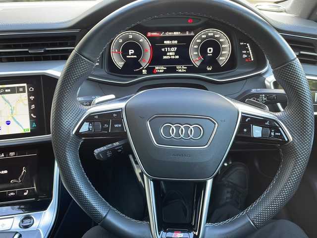 アウディ アウディ Ａ７ SB 40TDIクワトロ Sライン 京都府 2021(令3)年 4万km グレイシアホワイトメタリック 純正ナビ/フルセグTV/Bluetooth/全周囲カメラ/Bカメラ/イージークローザー/前席メモリ付パワーシート/全席シートヒーター/バーチャルコックピット＋/アンビエントライト/レーザーライト/Slineパッケージ/・スポーツサスペンション/・アウディサイドアシスト/・アウディプレセンスリヤ/・S line エクステリア/・デコラティブパネル マットブラッシュトアルミニウム/・マルチカラーアンビエントライティング/・マトリクスLEDヘッドライト　ダイナミックインディケーター付/・LEDリヤコンビネーションランプ