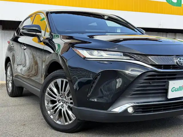 トヨタ ハリアー Z 三重県 2020(令2)年 7.2万km プレシャスブラックパール ワンオーナー/JBLサウンド/トヨタセーフティセンス/　・プリクラッシュセーフティ/　・レーントレーシングアシスト/　・ロードサインアシスト/　・ブラインドスポットモニター/　・クリアランスソナー/　・パーキングサポートブレーキ/　・レーダーグルーズコントロール/　・リアクロストラフィックアラート/　・ドライブモードセレクトスイッチ/メーカーナビ/　・ApppleCarPlay/　・AndroidAuto/　・Bluetooth/　・MiraCast/　・フルセグTV/　・AUX/純正デジタルインナーミラー（録画機能付き）/パワーバックドア/バックガイドモニター/スマートキー/プッシュスタート/オートマチックハイビーム/オートライト/LEDヘッドライト/LEDフォグライト/ハーブレザーシート/D席パワーシート/革巻きステアリング/ステアリングスイッチ/置くだけ充電/ビルトインETC2.0/オートリトラクタブルミラー/ウィンカーミラー/電子パーキングブレーキ/オートブレーキホールド/純正フロアマット/リア席充電用USBポートx２/スペアタイヤ/横滑り防止機能/サイド/カーテン/ニーエアバック