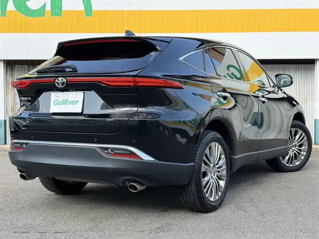 トヨタ ハリアー Z 三重県 2020(令2)年 7.2万km プレシャスブラックパール ワンオーナー/JBLサウンド/トヨタセーフティセンス/　・プリクラッシュセーフティ/　・レーントレーシングアシスト/　・ロードサインアシスト/　・ブラインドスポットモニター/　・クリアランスソナー/　・パーキングサポートブレーキ/　・レーダーグルーズコントロール/　・リアクロストラフィックアラート/　・ドライブモードセレクトスイッチ/メーカーナビ/　・ApppleCarPlay/　・AndroidAuto/　・Bluetooth/　・MiraCast/　・フルセグTV/　・AUX/純正デジタルインナーミラー（録画機能付き）/パワーバックドア/バックガイドモニター/スマートキー/プッシュスタート/オートマチックハイビーム/オートライト/LEDヘッドライト/LEDフォグライト/ハーブレザーシート/D席パワーシート/革巻きステアリング/ステアリングスイッチ/置くだけ充電/ビルトインETC2.0/オートリトラクタブルミラー/ウィンカーミラー/電子パーキングブレーキ/オートブレーキホールド/純正フロアマット/リア席充電用USBポートx２/スペアタイヤ/横滑り防止機能/サイド/カーテン/ニーエアバック