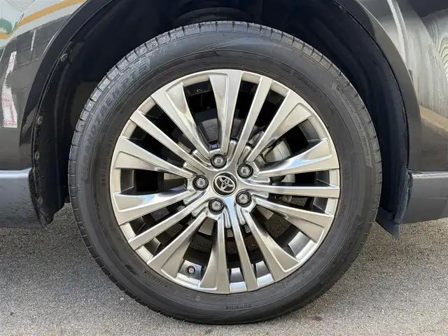 トヨタ ハリアー Z 三重県 2020(令2)年 7.2万km プレシャスブラックパール ワンオーナー/JBLサウンド/トヨタセーフティセンス/　・プリクラッシュセーフティ/　・レーントレーシングアシスト/　・ロードサインアシスト/　・ブラインドスポットモニター/　・クリアランスソナー/　・パーキングサポートブレーキ/　・レーダーグルーズコントロール/　・リアクロストラフィックアラート/　・ドライブモードセレクトスイッチ/メーカーナビ/　・ApppleCarPlay/　・AndroidAuto/　・Bluetooth/　・MiraCast/　・フルセグTV/　・AUX/純正デジタルインナーミラー（録画機能付き）/パワーバックドア/バックガイドモニター/スマートキー/プッシュスタート/オートマチックハイビーム/オートライト/LEDヘッドライト/LEDフォグライト/ハーブレザーシート/D席パワーシート/革巻きステアリング/ステアリングスイッチ/置くだけ充電/ビルトインETC2.0/オートリトラクタブルミラー/ウィンカーミラー/電子パーキングブレーキ/オートブレーキホールド/純正フロアマット/リア席充電用USBポートx２/スペアタイヤ/横滑り防止機能/サイド/カーテン/ニーエアバック