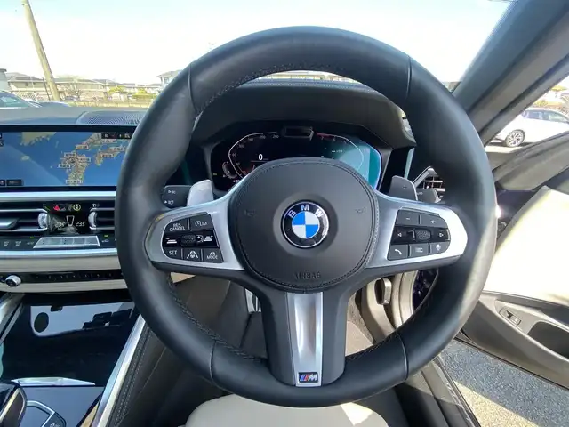 ＢＭＷ ４２０ｉ カブリオレ Mスポーツ 福岡県 2021(令3)年 1.4万km タンザナイトブルー ・1オーナー/・アクティブクルーズコントロール/・純正HDDナビ/USB/Bluetooth/AppleCarPlay/・全方位カメラ/・白革シート/シートヒーター/・社外ドライブレコーダー/・ETC/・純正19AW/・プッシュスタート/・パーキングアシスト/・アイドリングストップ/・スマートキー/・スペアキー/・パワーシート/・レーンキープアシスト/・オートライト/・LEDライト/・保証書/・取扱説明書/・記録簿