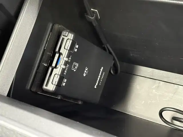 ダイハツ タント カスタム X 大分県 2022(令4)年 1.2万km ブラックマイカメタリック/シャイニングホワイトパール ・社外ナビ(BT/USB)/・バックモニター/・両側パワースライドドア/・スマートアシスト/・コーナーセンサー/・オートハイビーム/・ステアリングリモコン/・シートヒーター/・ブレーキホールド/・ドライブレコーダー/・ETC/・スマートキー/・純正アルミホイール